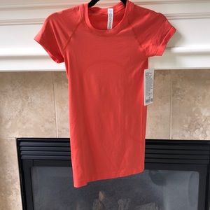 Lululemon Swiftly Tech 2.0 Short Sleeve Tee
